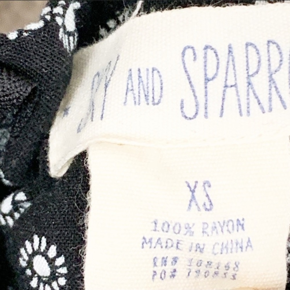 Sky & Sparrow XS Black Daisy Print Pants One Piece Romper Pants Jumpsuit‎ - Picture 3 of 5